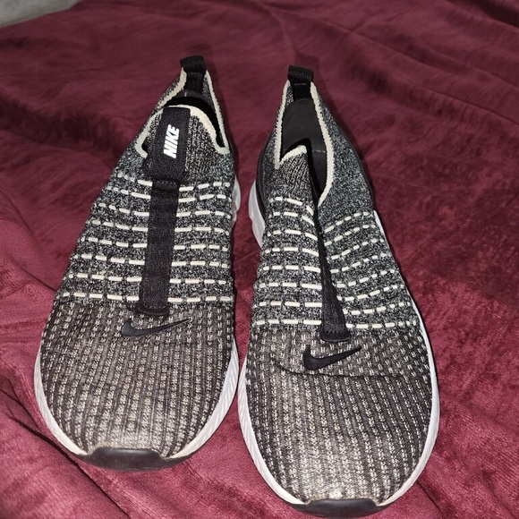 Nike React Phantom Run Flyknit 2 - Men’s size 6 Women’s Size 8 - Picture 1 of 6
